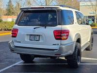 2001 Toyota Sequoia V8 4.7L / 3RD SEAT / NEW TIMING BELT / LIFTED + M M Investment Cars - Portland - Image 9