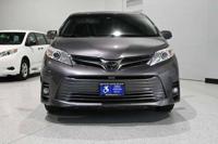 2020 *Toyota* *Sienna* *XLE Premium FWD 8-Passenger* Wheelchair Accessible - Image 5