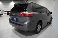 2020 *Toyota* *Sienna* *XLE Premium FWD 8-Passenger* Wheelchair Accessible - Image 7