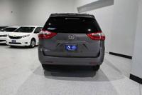 2020 *Toyota* *Sienna* *XLE Premium FWD 8-Passenger* Wheelchair Accessible - Image 8