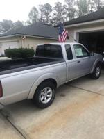 2004 Nissan Frontier XE King cab - Image 2