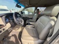 2015 Toyota Sienna XLE Premium 8 Passenger 4dr Mini Van DVD CRYSTAL AUTO SALES ~ NASHVILLE - Image 9