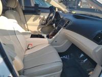 2014 Toyota Venza Limited AWD 1 Owner SUPER CLEAN RELIABLE TOYOTA NICE I can save you TIME / MONEY on any vehicle you want - Image 10