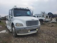 2005 Freightliner Sport Chassis Cat C7 Rv Toter Hauler , Runs Great Eugene,Oregon - Image 3