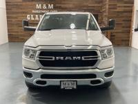 2019 RAM 1500 4x4 4WD Dodge Tradesman Crew Cab / 5.7L V8 Hemi / LOCALM&M Investment Cars - Gladstone - Image 6