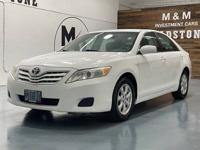 2011 Toyota Camry LE Sedan 2.5L 4 Cyl / LOCAL CAR /135K MILES SedanM&M Investment Cars - Gladstone - Image 2