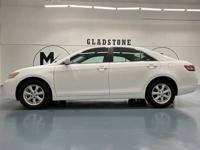 2011 Toyota Camry LE Sedan 2.5L 4 Cyl / LOCAL CAR /135K MILES SedanM&M Investment Cars - Gladstone - Image 4