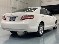 2011 Toyota Camry LE Sedan 2.5L 4 Cyl / LOCAL CAR /135K MILES SedanM&M Investment Cars - Gladstone - Image 8