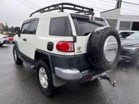 2010 Toyota FJ Cruiser 4x4 4WD Base 4dr SUV 6M APX Auto Brokers - Image 4