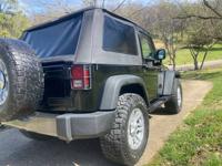 Jeep Wrangler Sport, 2010,4 x 4 nashville - Image 4