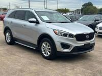 2017 Kia Sorento LX. . . .IN HOUSE FINACING . . . down -206-3054. .👍☎ - Image 4