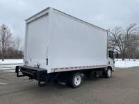 2018 Isuzu NQR 16 Box + Liftgate !!! Chicago - Image 6