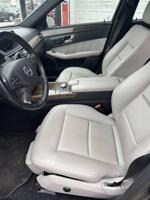 2010 Mercedes E350 * 4matic Hammond - Image 9