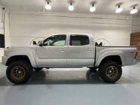 2013 Toyota Tacoma 4x4 4WD TRD Sport Double Cab / NEW LIFT +WHEELS +TM&M Investment Cars - Gladstone - Image 4