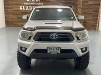 2013 Toyota Tacoma 4x4 4WD TRD Sport Double Cab / NEW LIFT +WHEELS +TM&M Investment Cars - Gladstone - Image 6