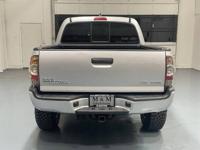2013 Toyota Tacoma 4x4 4WD TRD Sport Double Cab / NEW LIFT +WHEELS +TM&M Investment Cars - Gladstone - Image 7