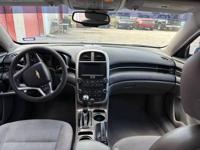 2015 CHEVY MALIBU 4 CYLS FINANCE EVERYONE BACKUP CAM CALL US! WE FINANCE EVERYBODY CALL US!!! - Image 4