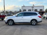 2017 Nissan Pathfinder Sv Salem - Image 5