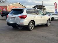 2017 Nissan Pathfinder Sv Salem - Image 8