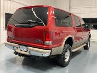 2001 Ford Excursion 4x4 4WD Limited / 7.3L DIESEL / ZERO RUST / NEW TM&M Investment Cars - Gladstone - Image 8