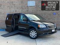 2016 Chrysler Town and Country Handicap Mobility Wheelchair Van Skokie - Image 4