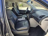 2014 CHRYSLER TOWN AND COUNTRY ZION ILLINOIS - Image 10