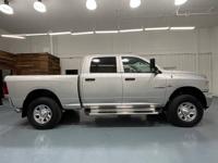 2013 RAM 3500 4x4 4WD Dodge Tradesman Crew Cab / 6.7L DIESEL / SHORTM&M Investment Cars - Gladstone - Image 5