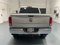 2013 RAM 3500 4x4 4WD Dodge Tradesman Crew Cab / 6.7L DIESEL / SHORTM&M Investment Cars - Gladstone - Image 7