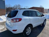 2012 Hyundai Santa FE GLS FWD 81K CLEAN WARRANTY NEW TIRES bucks county phila - Image 7