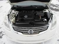 2012 Nissan Altima 3.5 SR *82k LOW MILES* Leather, sunroof, backup cam WE FINANCE BAD CREDIT OR NO CREDIT @ RING Aautosales.com - Image 10