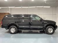 2002 Ford Excursion 4x4 4WD Limited / 7.3L DIESEL / ONLY 92,000 MILESM&M Investment Cars - Gladstone - Image 5
