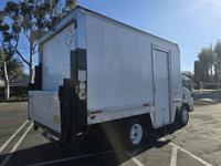 2015 ISUZU NQR BOX 5.2L DIESEL,14FT BOX,1600LB POWER LIFT GATE! north san diego county - Image 6
