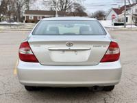 2002 Toyota Camry XLE Glenview - Image 5