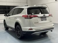 2016 Toyota RAV4 AWD All Wheel Drive RAV 4 Limited Sport Utility / LeM&M Investment Cars - Gladstone - Image 9