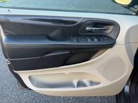 2019 Dodge Grand Caravan SXT Jacksonville - Image 8