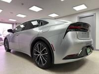 2023 Toyota Prius Limited 4D Hatchback Streamwood, IL - Image 6