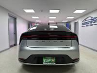 2023 Toyota Prius Limited 4D Hatchback Streamwood, IL - Image 8