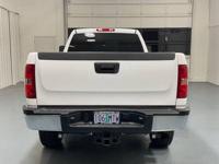 2014 GMC Sierra 3500 SLE 4X4 6.0L V8 GAS / SRW / NEW TIRES /LONG BED 3500 HD + MM Investment Cars-Gladstone / WE SHIP NATIONWIDE - Image 7