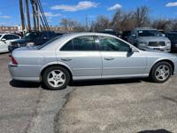 2000 Lincoln LS 4dr Sdn V6 Auto pennsauken - Image 10