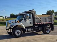 2010 INTERNATIONAL 7400 DT466 HD Dump Truck Auto 49K Low Mi SS 1 Own ! St Joseph Mo - Image 8