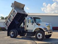 2010 INTERNATIONAL 7400 DT466 HD Dump Truck Auto 49K Low Mi SS 1 Own ! St Joseph Mo - Image 10