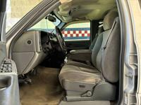 2005 Chevrolet Silverado 2500HD LT 6.0L Vortec 4X4 - Monster Cassat Ave - Image 10