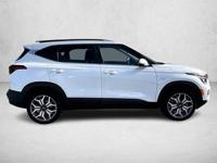 2021 Kia Seltos S AWD All Wheel Drive SUV AUTONATION Call (904) 637-7794 to confirm availability - March 19th - Image 6
