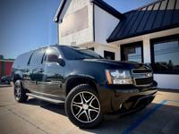2014 Chevy Suburban LT 4x4 Car Fax Soth Houston - Image 8