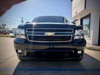 2014 Chevy Suburban LT 4x4 Car Fax Soth Houston - Image 9