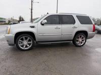 2010 Cadillac Escalade AWD All Wheel Drive Base 4dr SUV SUV Universal Auto Sales - Image 5