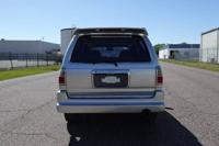 1999 Toyota Hilux Surf 4WD - Image 10