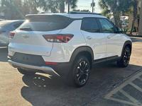 2022 Chevrolet Trail Blazer LT 4x4 4dr SUV - Image 6