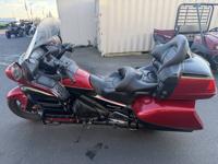 2015 Honda Gold Wing AirbagEZ FINANCING - Image 7