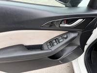 2015 Mazda Mazda3 I SPORT Bensalem - Image 7